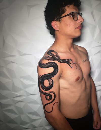 Tattoo Serpiente Realismo por Nicolás