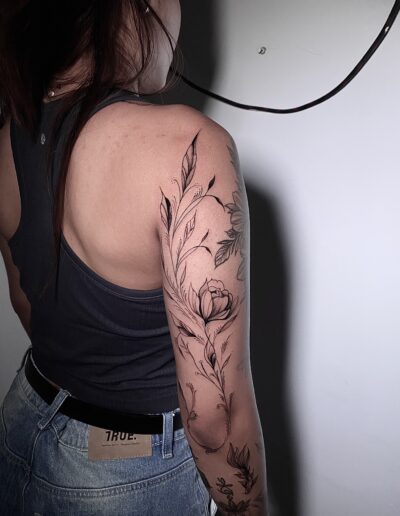 Tattoo Fine line Flowers por NIcolás