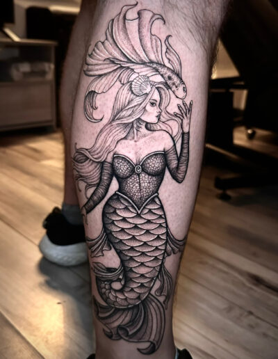 Tattoo Sirena y Bailarina Black Work by Leandro Arias