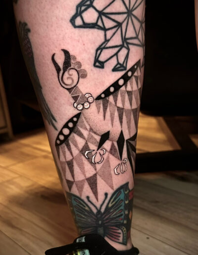 Tatuaje Geometría por Leandro Arias